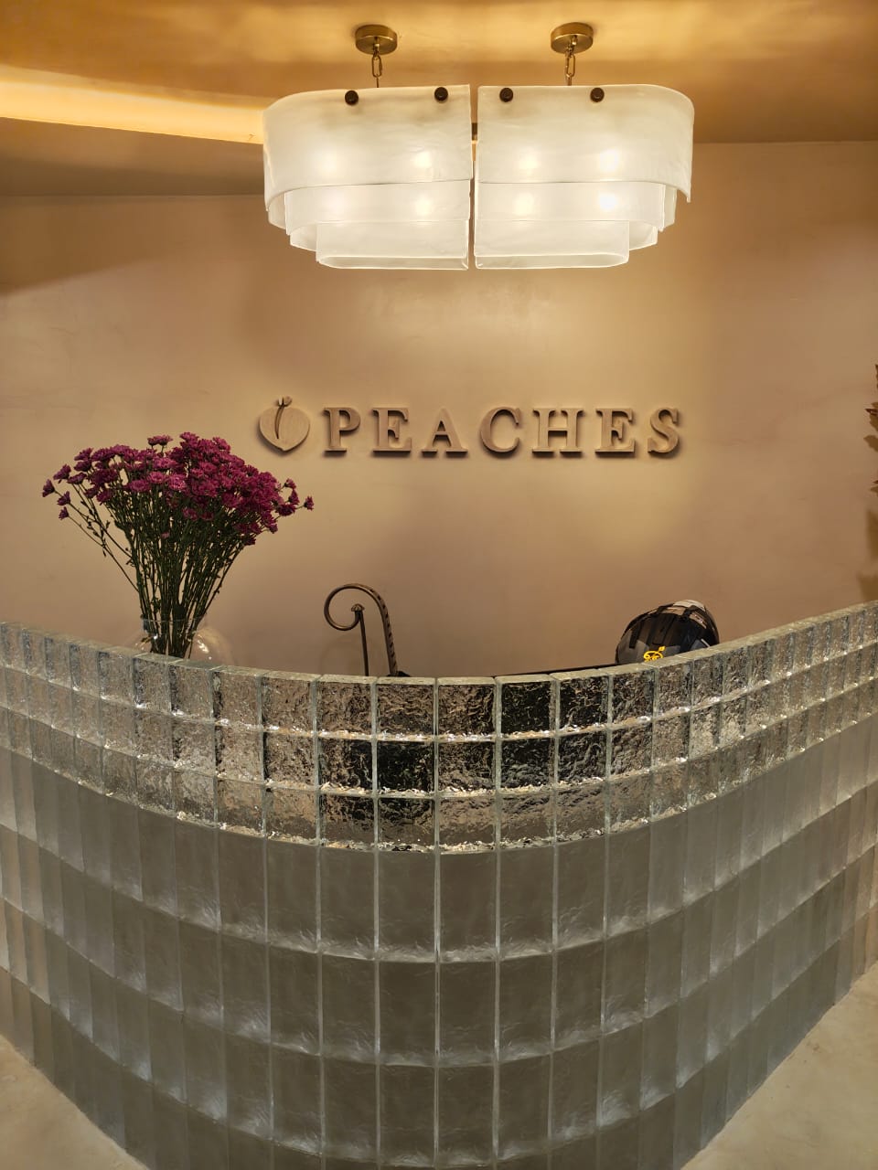 01. Peaches